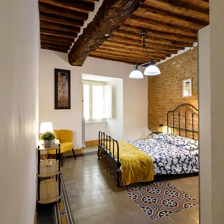 Castellare Degli Ugurgieri In Siena