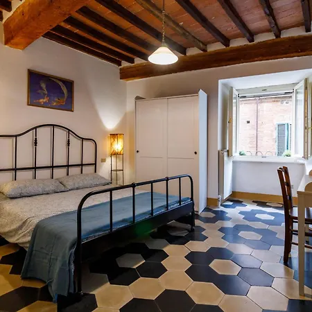 Castellare Degli Ugurgieri In Appartamento Siena