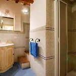 Guesthost - Castellare Degli Ugurgieri *