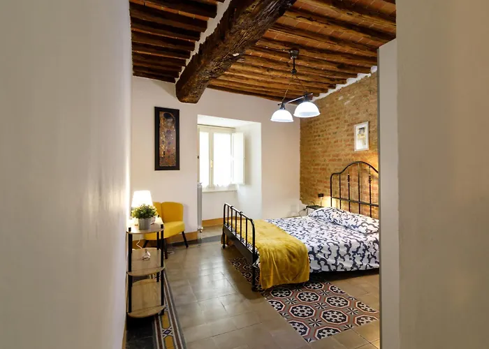 Guesthost - Castellare Degli Ugurgieri Siena